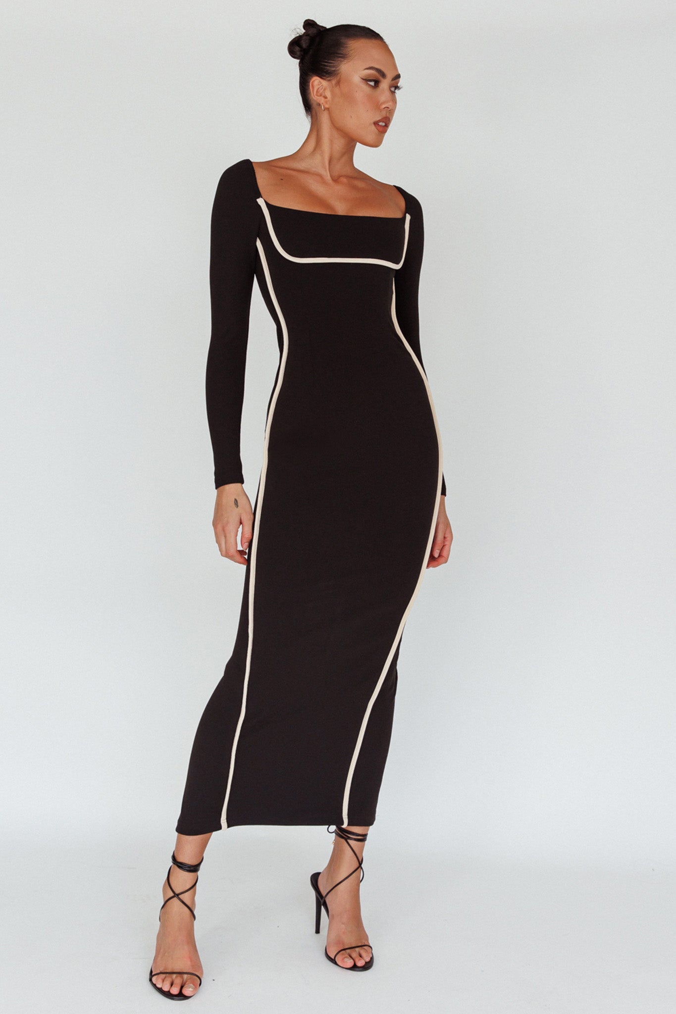 Sunny Coast Long Sleeve Piping Maxi Dress Black